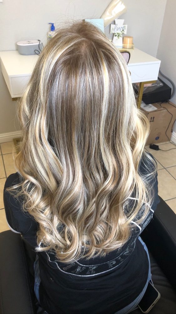 Mariam at My Salon Logo