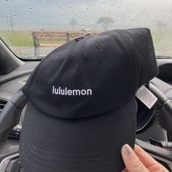 Lululemon - Classic Ball Cap