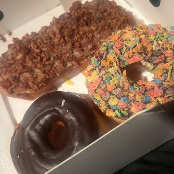 Randy's Donuts - Donuts Near Me - Inglewood, California