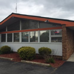 Puckerfish Vape - Norwalk - Front of building