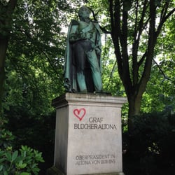 Blücher Denkmal - Blücher Standbild beim Altonaer Rathaus