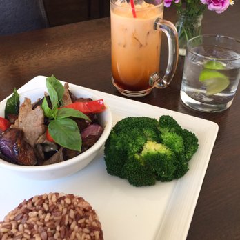 Naree Thai Restaurant - Thai Near Me - Long Beach, California Naree Thai Restaurant - Thai Near Me - Long Beach, California