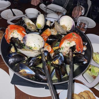Jacobs & Co. Steakhouse - Warm seafood platter - Steakhouses Near Me - Toronto, Ontario