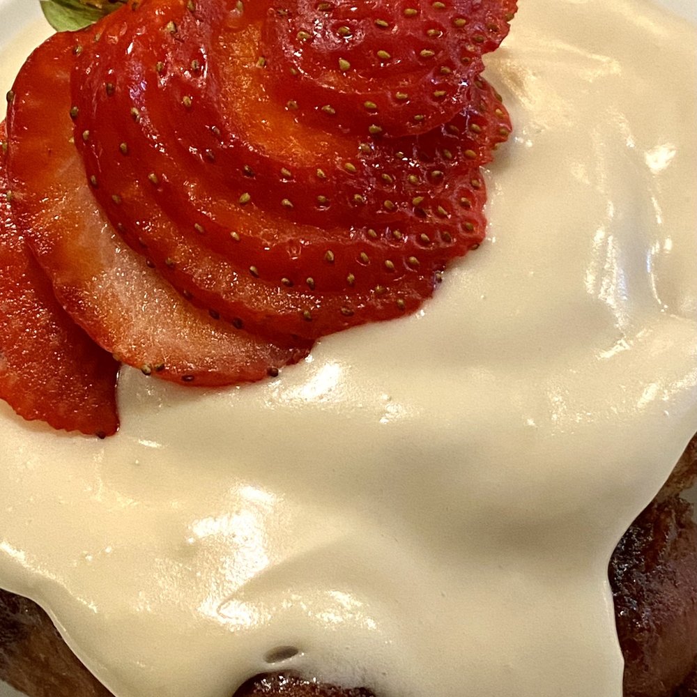 The Toast - Cinnamon Roll with Cream Cheese Frosting Brunch - Salad Near Me - Surprise, Arizona The Toast - Cinnamon Roll with Cream Cheese Frosting Brunch - Salad Near Me - Surprise, Arizona