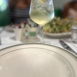 Jon & Vinny's - Hugo spritz