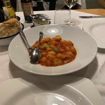 Snetonstube - Wine Bars Near Me - Ortisei, BZ Snetonstube - Wine Bars Near Me - Ortisei, BZ