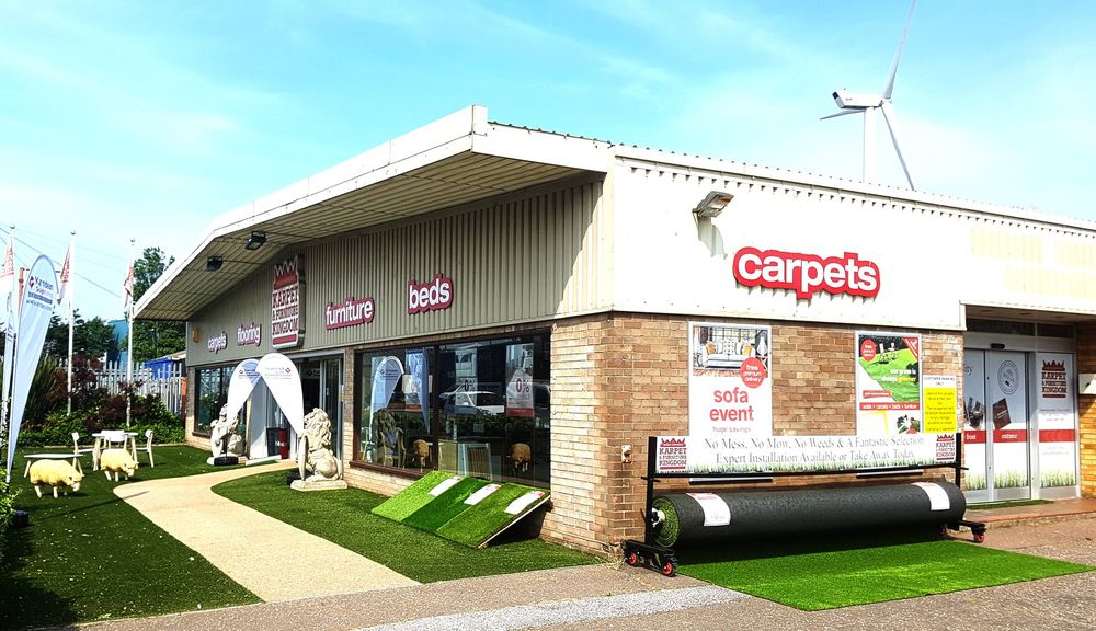 ROGER HARRODS KARPET & FURNITURE KINGDOM Updated September 2024