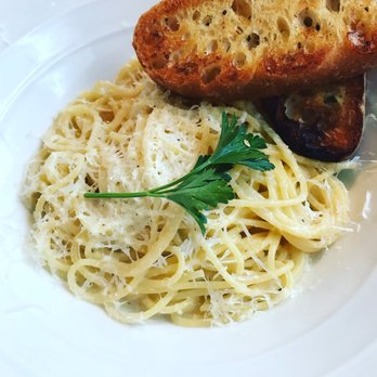 Porter Kitchen & Deck - New American Near Me - Chicago, Illinois
