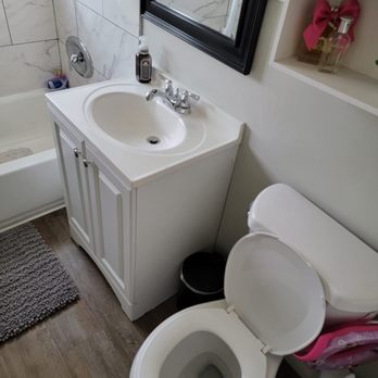 Laura Home Services - Bathroom - Home Cleaning Near Me - Anaheim, California