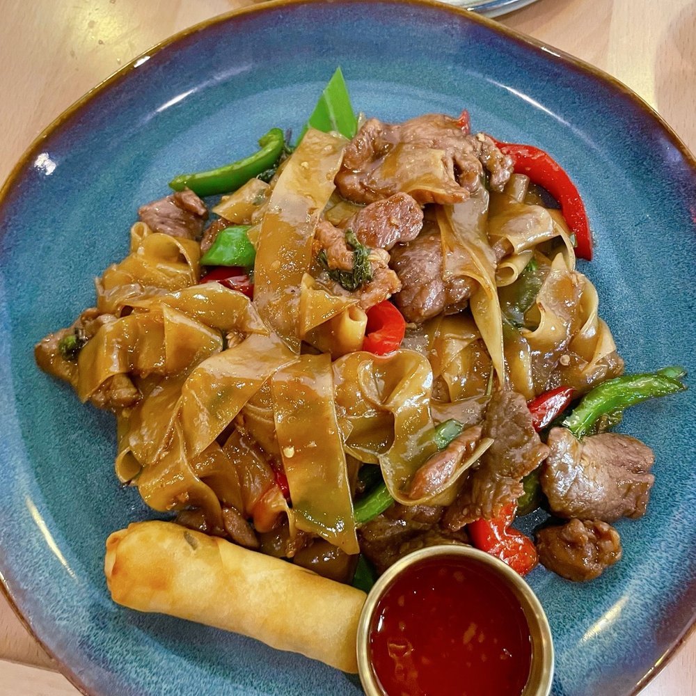 TALAY - Pad Kee Mow - Thai Near Me - Orlando, Florida TALAY - Pad Kee Mow - Thai Near Me - Orlando, Florida