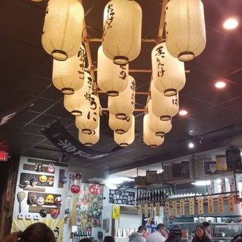 Susuru - Eating under the Japanese lanterns - Izakaya Near Me - Orlando, Florida Susuru - Eating under the Japanese lanterns - Izakaya Near Me - Orlando, Florida