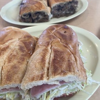 Gus's Subs & Pizza - My favorite place to get a torpedo sandwich and Philly cheesesteak sandwich!$ - Pizza Near Me - La Mesa, California
