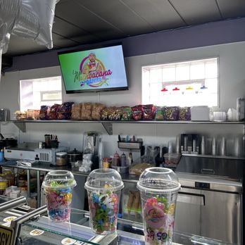 La Michoacana de Daniel - Interior - Ice Cream & Frozen Yogurt Near Me - Evergreen Park, Illinois