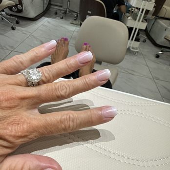 Pandora Nail Bar - Nail Salons Near Me - Newport Beach, California