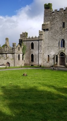 Leap Castle, Ireland by null
