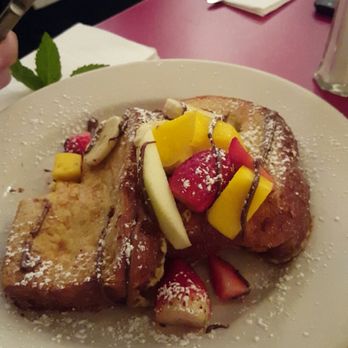 CAFÉ LULUc - French toast - French Near Me - Brooklyn, New York