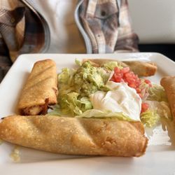 Tres Amigos - Taquitos Mexicano