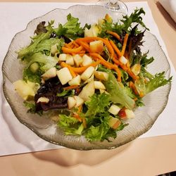 Sandy Chanty - Apple salad