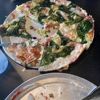 Via 313 Pizza - Vegan cheese "stooges" pizza - Pizza Near Me - Orem, Utah Via 313 Pizza - Vegan cheese "stooges" pizza - Pizza Near Me - Orem, Utah