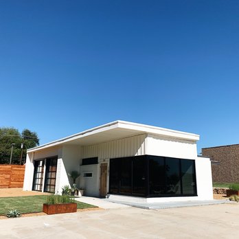 Artist Uprising Studios - Art Space Rentals Near Me - Richardson, Texas Artist Uprising Studios - Art Space Rentals Near Me - Richardson, Texas