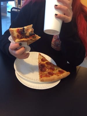 Old School N.Y. Pizza by null