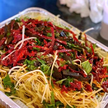 Dakao Food To Go - a plastic container filled with pasta and vegetables - Vietnamese Near Me - Westminster, California Dakao Food To Go - a plastic container filled with pasta and vegetables - Vietnamese Near Me - Westminster, California