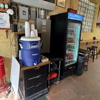 F & F Pizzeria - Water in Lowe's tub - Pizza Near Me - Brooklyn, New York
