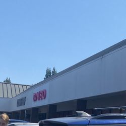 Daiso - Exterior signage (located within outdoor shopping strip mall)
