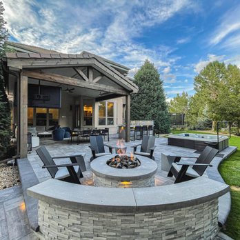 Dream Makers Landscape - a patio with a fire pit - Landscaping Near Me - Englewood, Colorado Dream Makers Landscape - a patio with a fire pit - Landscaping Near Me - Englewood, Colorado