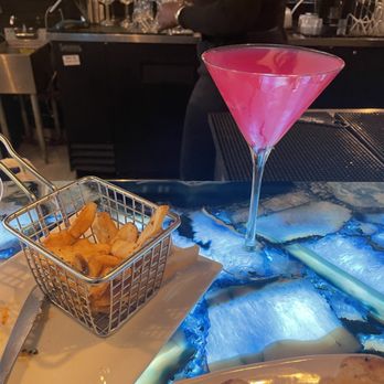 RAW - Seafood Near Me - Hartford, Connecticut