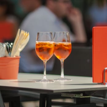 PLAZA - Cafes Near Me - Zug, ZG