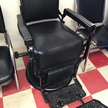 Zavala's Barbershop - Cute chair in waiting area! - Barbers Near Me - El Centro, California Zavala's Barbershop - Cute chair in waiting area! - Barbers Near Me - El Centro, California