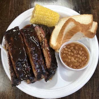 Cozy Corner Restaurant - Barbeque Near Me - Memphis, Tennessee