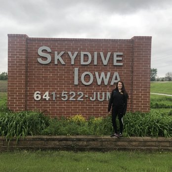 Skydive Iowa - Skydiving Near Me - Brooklyn, Iowa