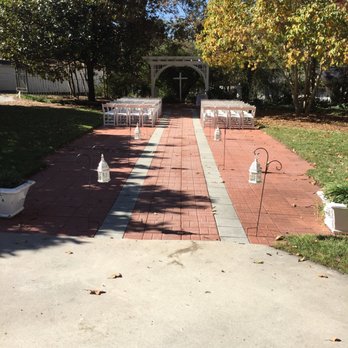Magnolia Manor Bed & Breakfast - wedding set up - Bed & Breakfast Near Me - Westminster, South Carolina