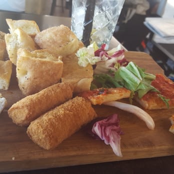 Pyrgo Cafe - I drank and started to eat before I checked in. - Cafes Near Me - Civitavecchia, RM