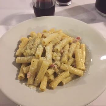 Trattoria da Alfredo e Ada - Pasta carbonara was delicious but the artichoke lasagna was to die for!! And the ox tail! - Italian Near Me - Rome, RM Trattoria da Alfredo e Ada - Pasta carbonara was delicious but the artichoke lasagna was to die for!! And the ox tail! - Italian Near Me - Rome, RM