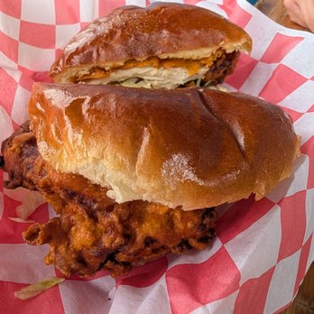 Jetpack’s Burgers - Jumbo fried chicken sandwich - Food Trucks Near Me - Columbus, Ohio Jetpack’s Burgers - Jumbo fried chicken sandwich - Food Trucks Near Me - Columbus, Ohio