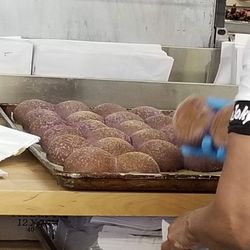 Merienda - Freeeeeeesh ube pandesal!!!