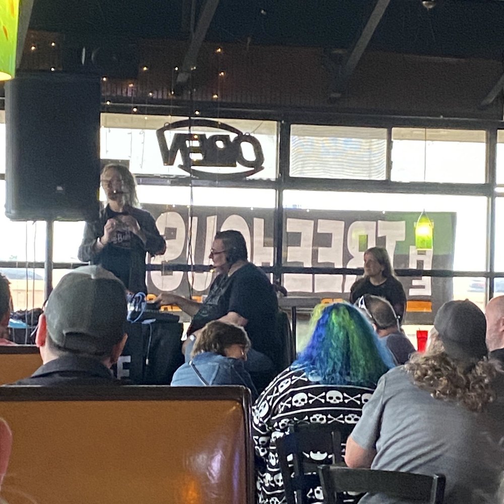Toadies Bar & Grill - Bars Near Me - Bedford, Texas