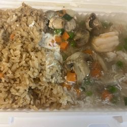 Hunan Kitchen - C3. Shrimp with Lobster Sauce Combo Lunch