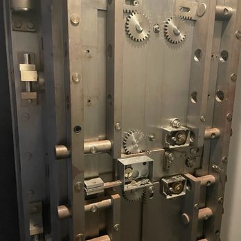 The Citizens Trust - Vault door - Cocktail Bars Near Me - Columbus, Ohio
