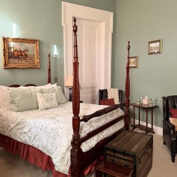 Maple Hill Manor Bed & Breakfast - Hotels Near Me - Springfield, Kentucky