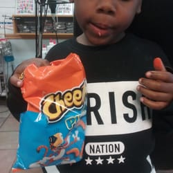 7-Eleven - Had to grab some chips for the boy