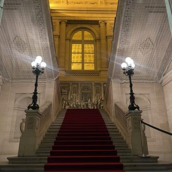 Guy Savoy - Stairway to the restaurant entrance. Majestic! - French Near Me - Paris, 75