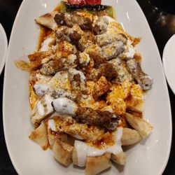Arap Nazmi Köfte Piyaz Kırcami - Yogurt shish kofte