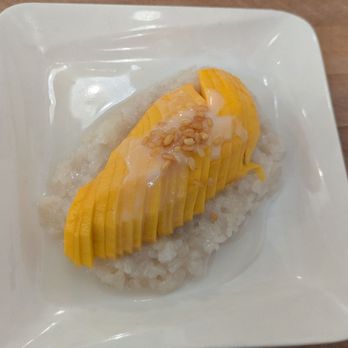 Racha Café - Mango Sticky Rice - Thai Near Me - Berkeley, California