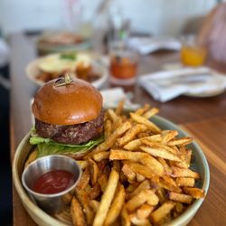 Panxa Cocina - 7 Point Elk Burger -  @rayz