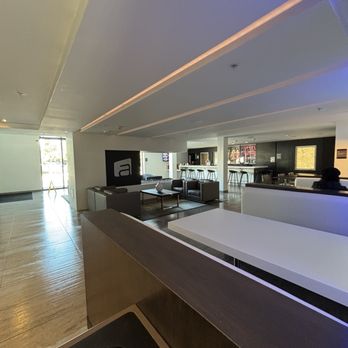 Aloft by Marriott Sunnyvale - Lobby and breakfast area - Hotels Near Me - Sunnyvale, California