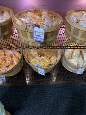 Wild About Popcorn by null
